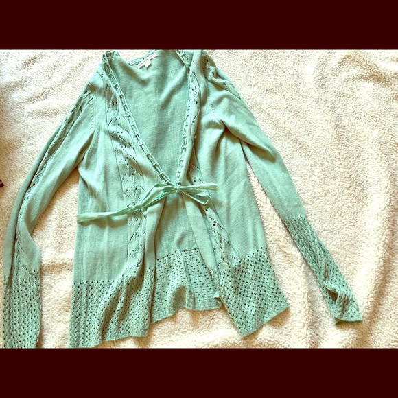 Sweater - Picture 1 of 2